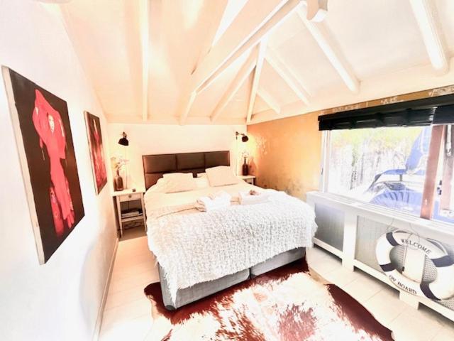 Hotel en barco Private At Houseboat Ámsterdam